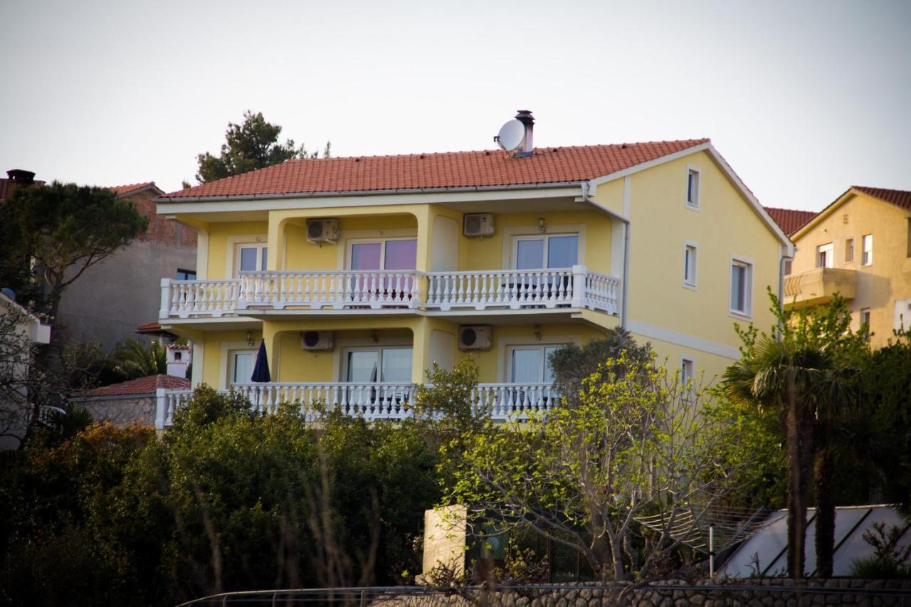 Janja Appartamento Krk Island Esterno foto